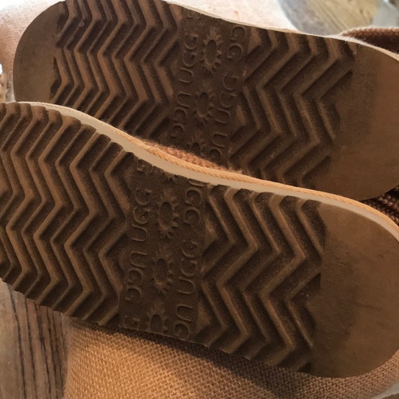 UGG “cardy boot” - Picture 4 of 4